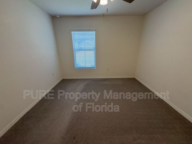 Building Photo - 618 SE 65th Terrace