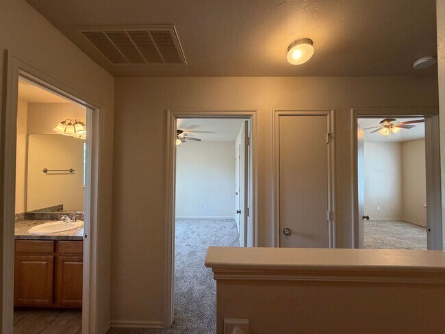 Building Photo - 212 Chalmette Dr