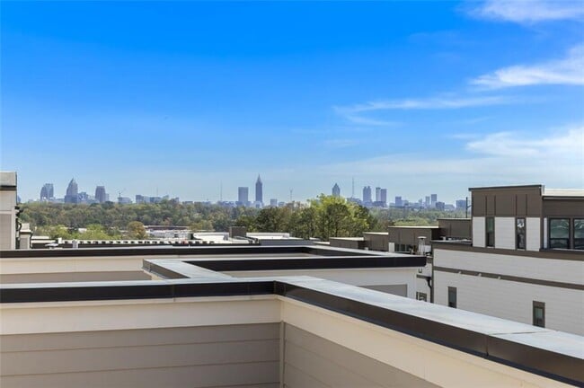 Building Photo - 2145 Burnside Dr NW