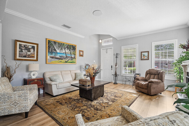 Building Photo - 4642 SW Hammock Creek Dr