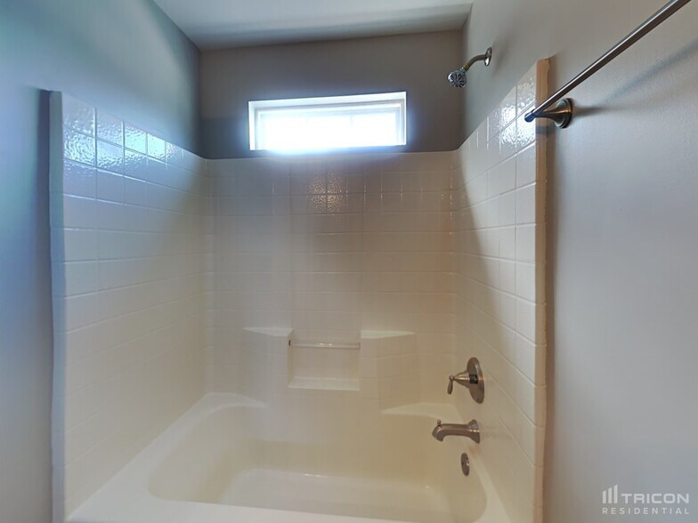 Building Photo - 11307 Fox Hill Dr