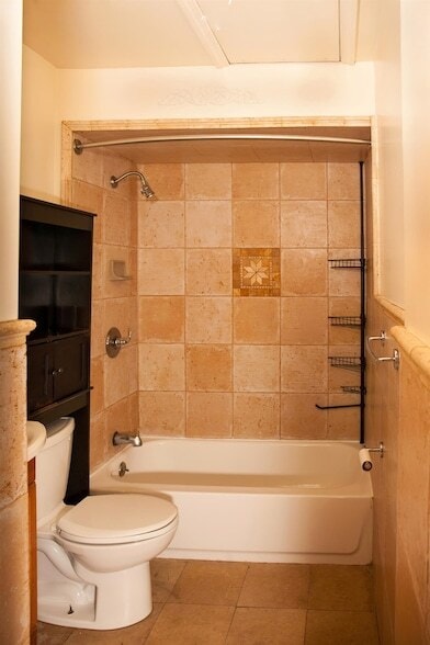 Building Photo - 384 Webster Ave