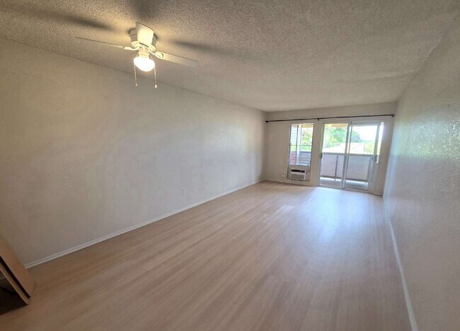 Building Photo - College Gardens Pearl City - 2br, 2ba, 1pkg
