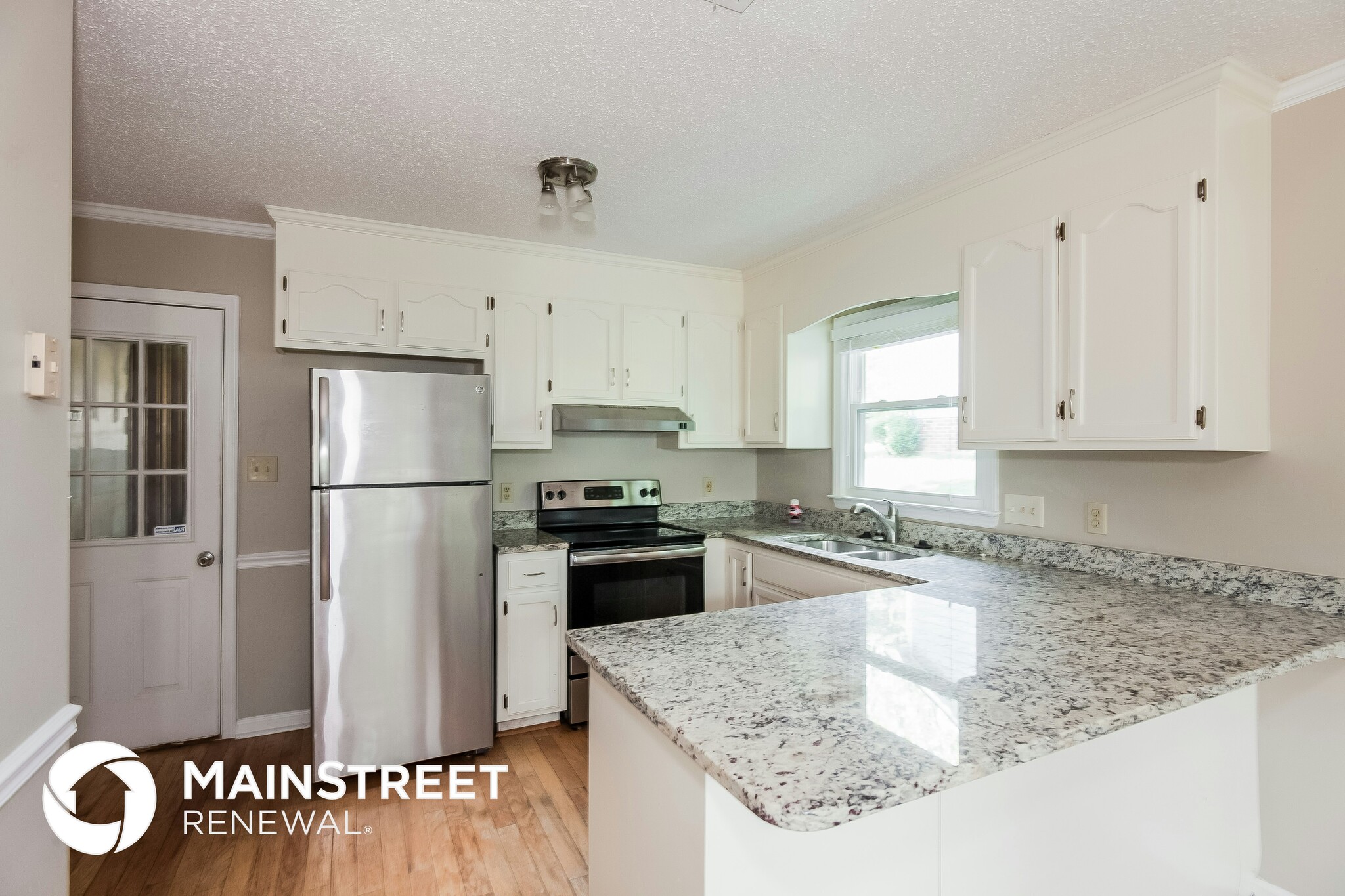 Building Photo - 6200 Sunstone Dr