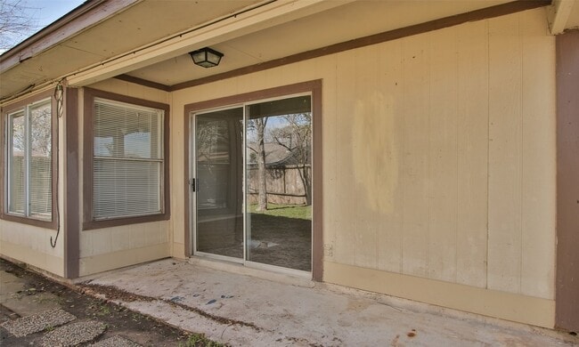 Building Photo - 19438 Cypress River Dr