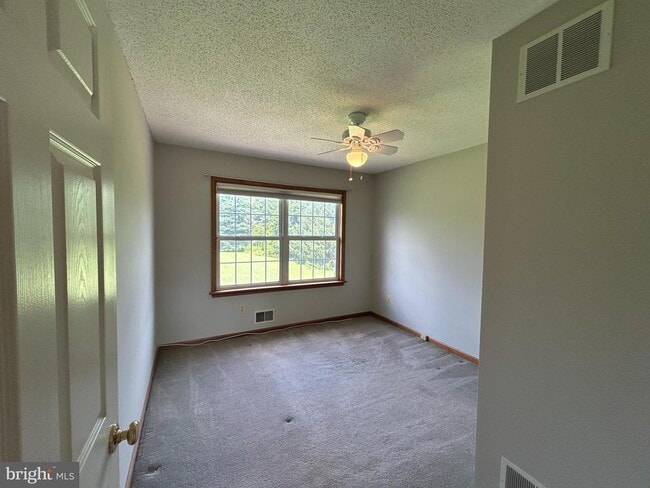 Building Photo - 828 Yardville Allentown Rd