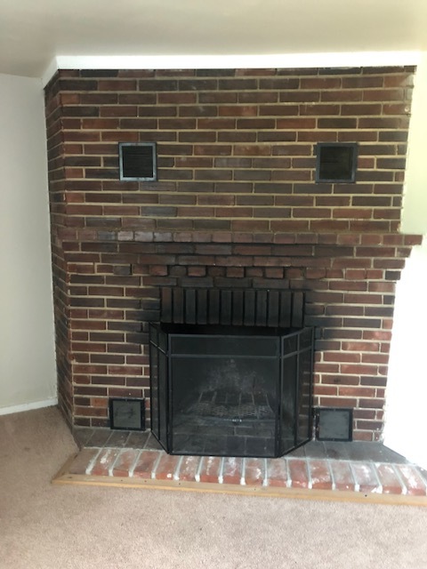 Wood burning fireplace - 3236 High Ridge Blvd