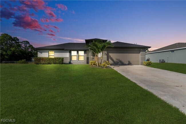 Building Photo - 919 NE 35th Ln