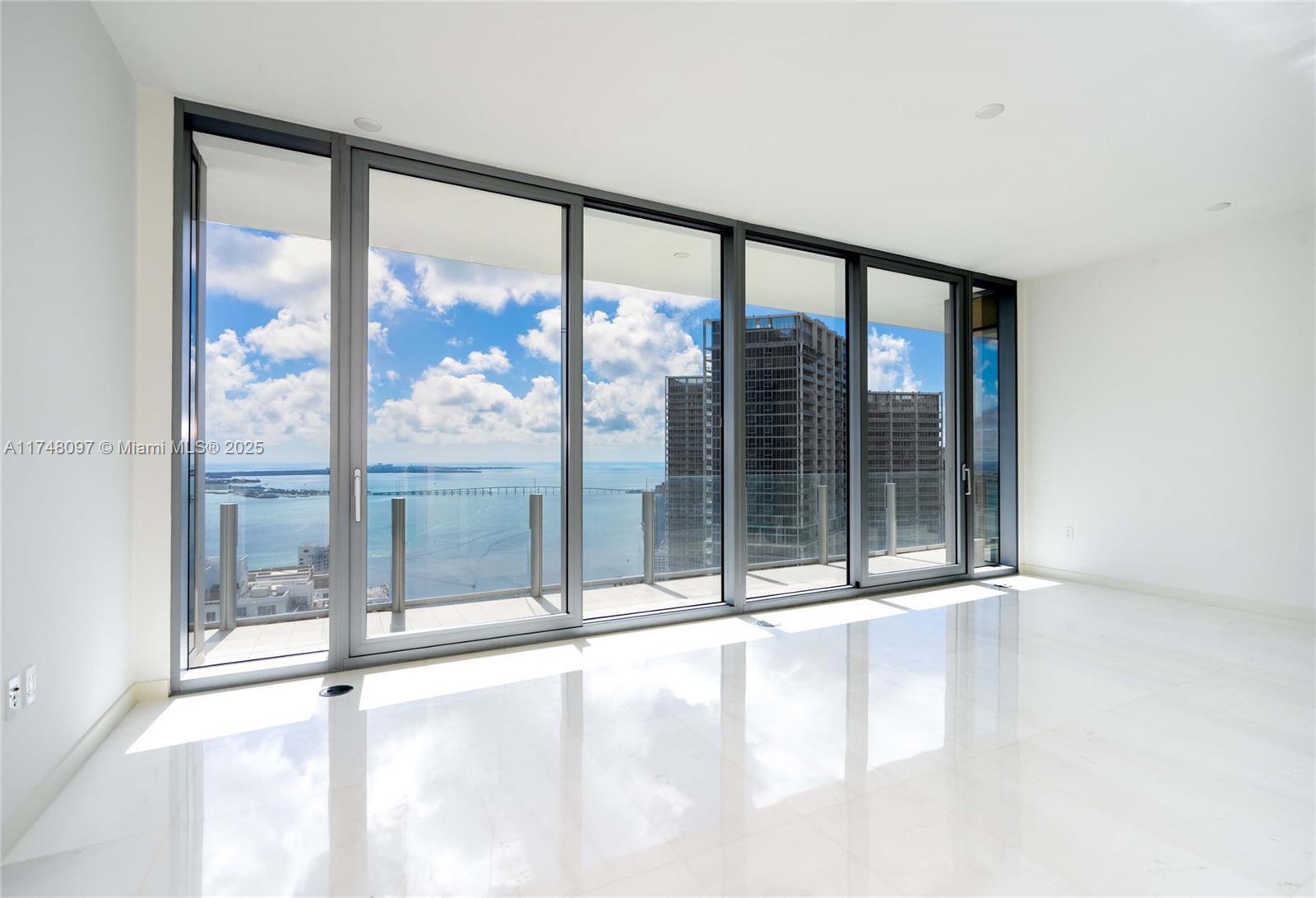 Building Photo - 300 Biscayne Blvd Way