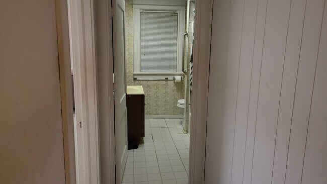 Building Photo - 418 N Main LLC