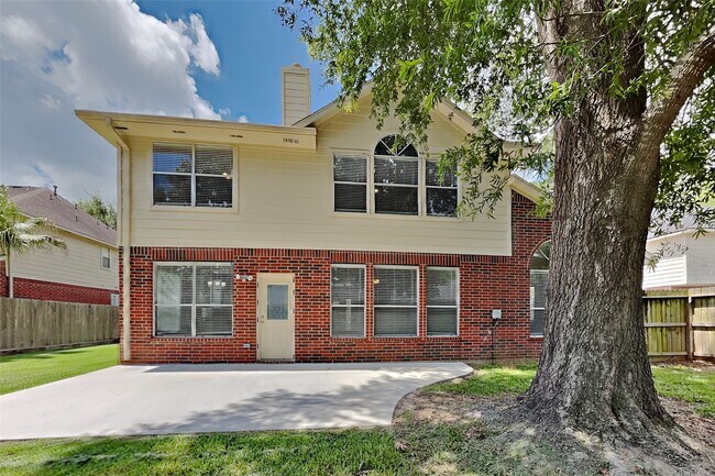 Building Photo - 1703 Calmar Dr