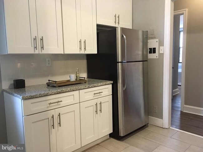 Building Photo - 2031 Locust St