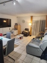 Building Photo - 2498 SW 17th Ave