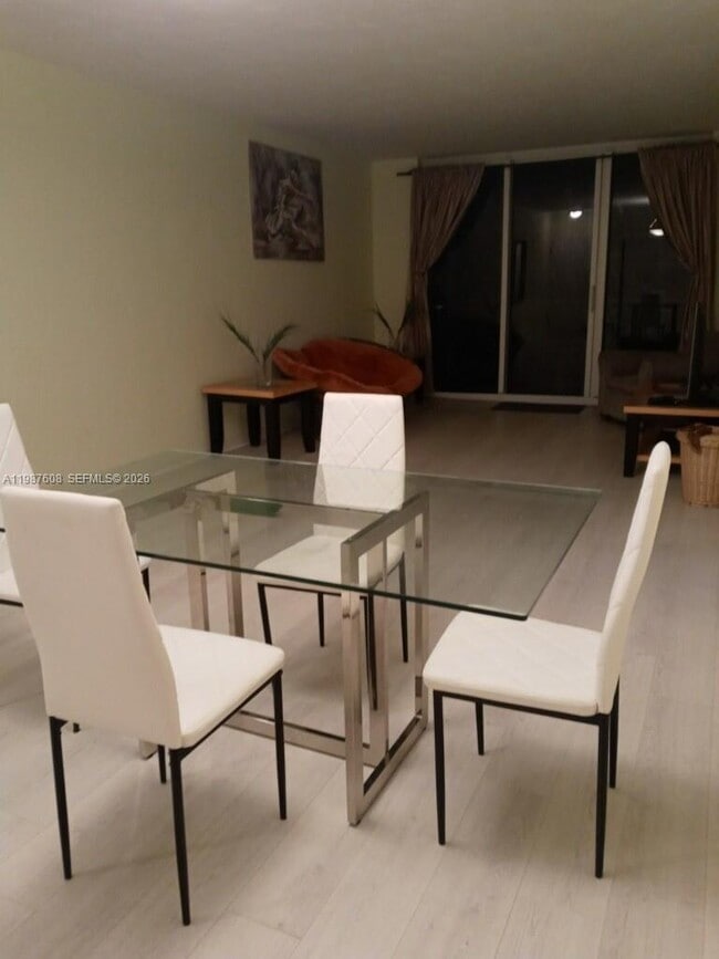 Building Photo - 3001 S Ocean Dr