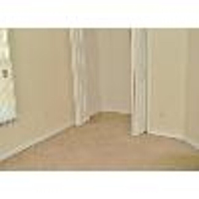 Building Photo - Inviting 3 Bedroom, 2 Bath Home in Desirab...