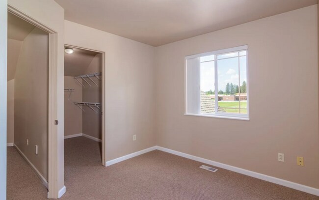 Building Photo - 3612 E Moody Rd