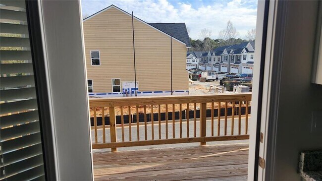 Building Photo - 969 Cades Walk