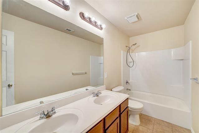 Building Photo - 12946 Sewanee Dr
