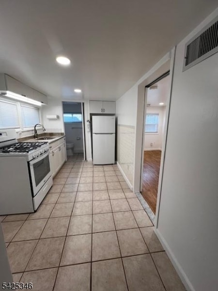 Building Photo - 680 Rifle Camp Rd