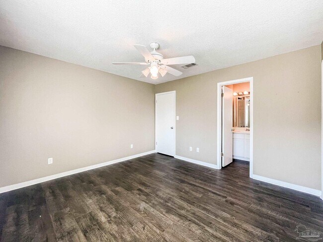 Building Photo - 5287 Balfour Pl