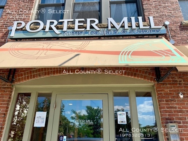 Building Photo - 27 Fayette St