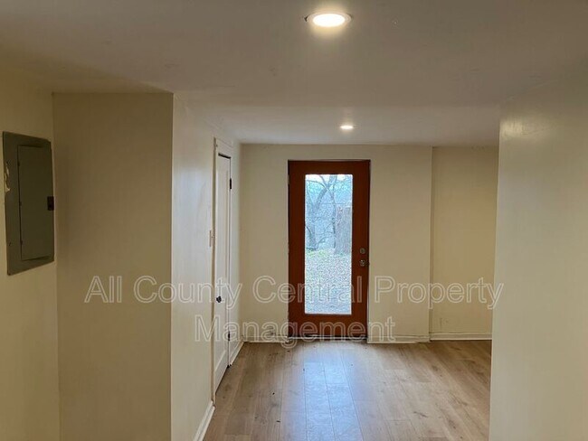 Primary Photo - 2725 23rd St SW