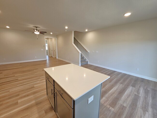 Building Photo - 1522 Yellowwood Ct