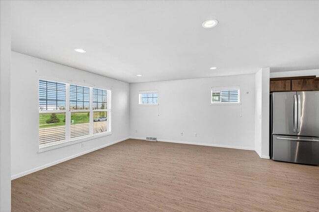 Building Photo - 1045 Range Trail
