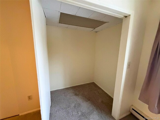 Building Photo - 11 Patterson Village Ct