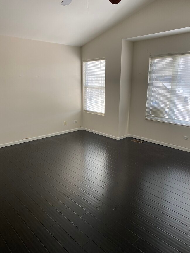 Master Bedroom - 39761 N Tee Side Ct