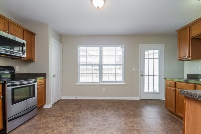 Building Photo - 138 Howard Woody Dr
