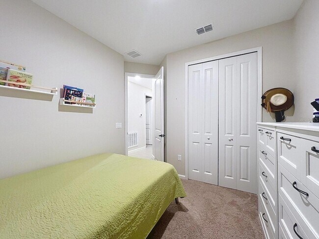 Building Photo - 951 Griffon Ave