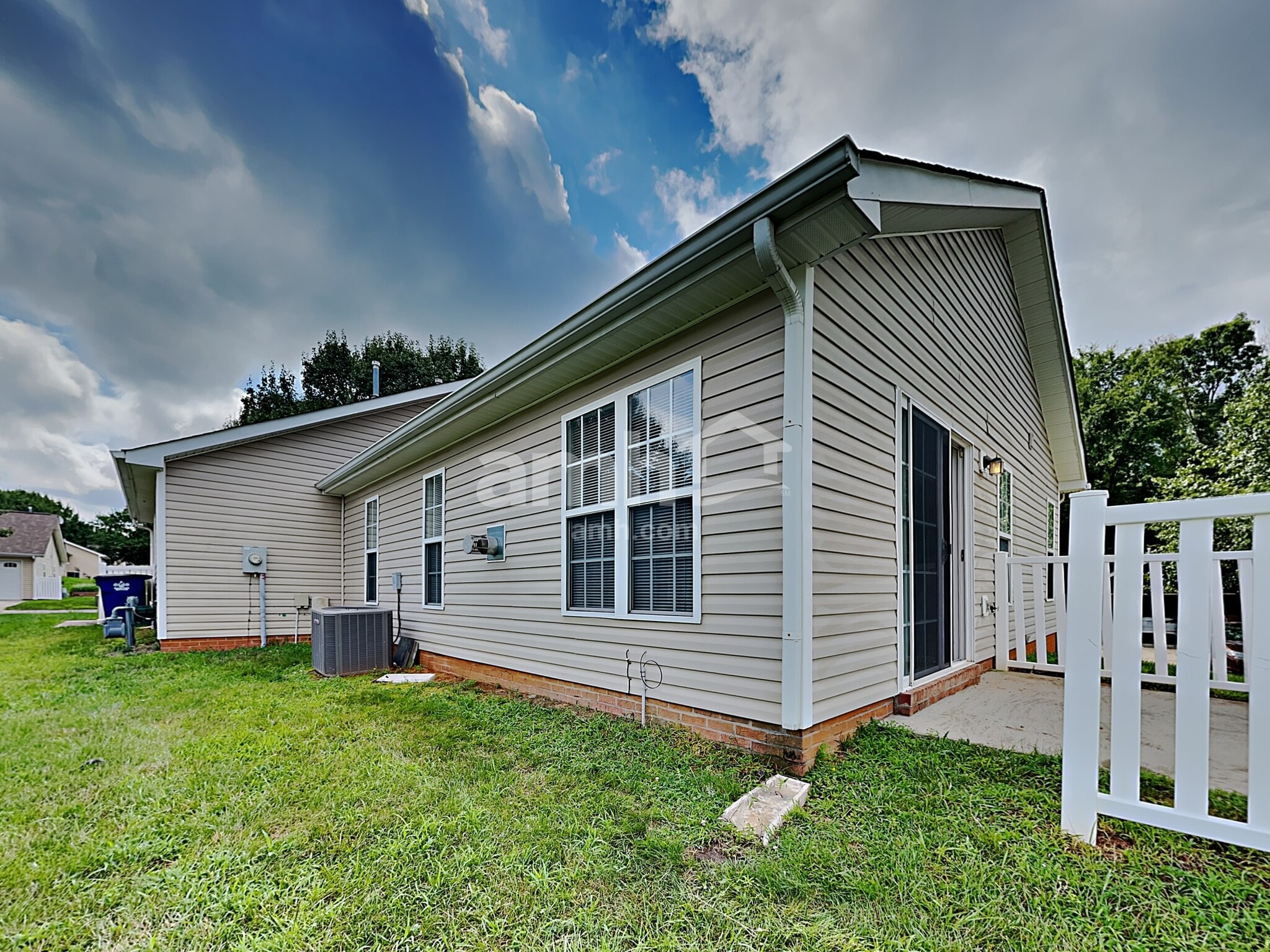 Building Photo - 100 Tudor Downs Rd