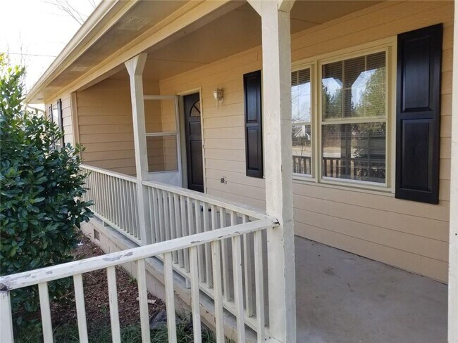 Building Photo - 4561 Braselton Hwy