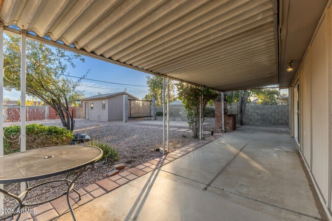 Building Photo - 2013 W San Juan Ave