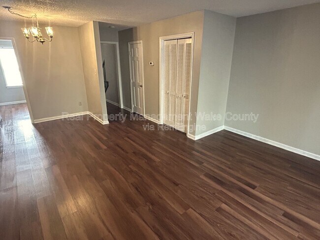 Building Photo - 1410 Kent Rd