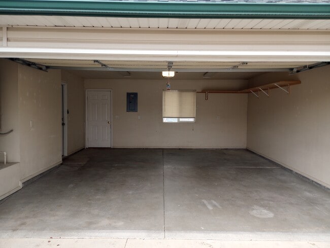 Building Photo - 9316 W Cory Ln