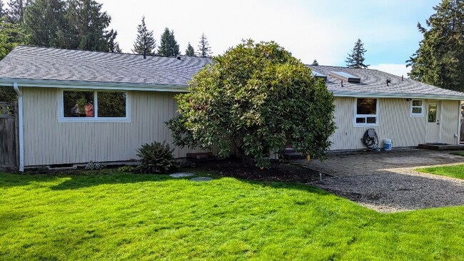 Building Photo - 8515 29th St Ct E