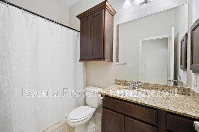 Building Photo - 115 Pine Crest Cir