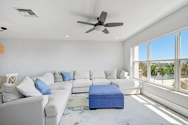 Building Photo - 1770 E Las Olas Blvd