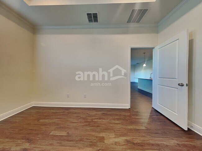 Building Photo - 6192 Emerald Hills Way
