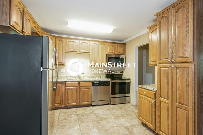 Building Photo - 3 Bedroom Pet-Friendly Home in Fenton, MO with Main Street Renewal