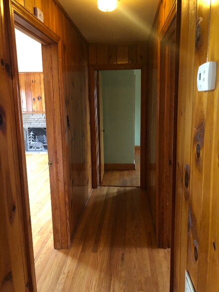 Building Photo - 100 Lowry Ln