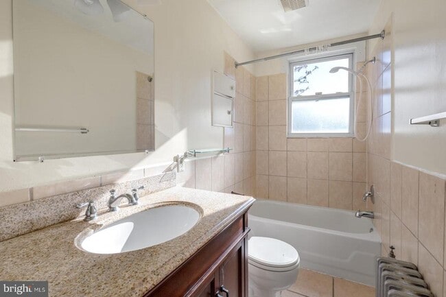 Building Photo - 2541 Coral St