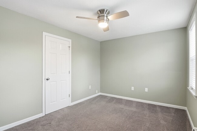 Building Photo - 42 Catalpa Cir