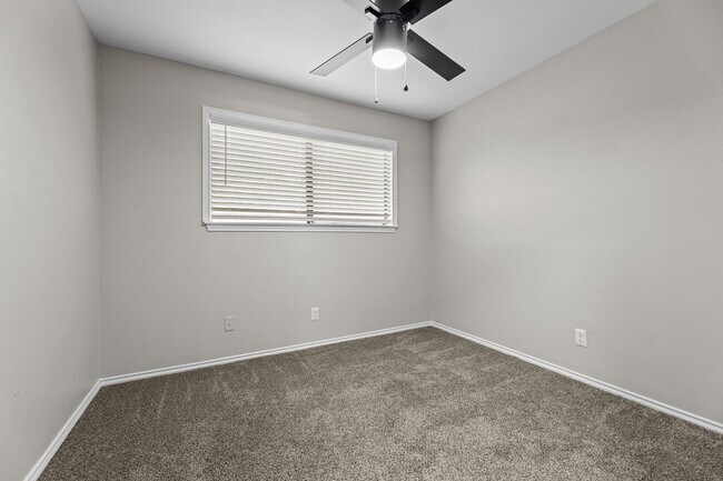 Building Photo - 1301 US-287