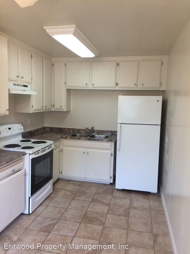 Building Photo - 2485 North Ave