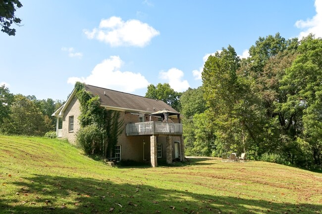 Building Photo - 7378 Smiley Hollow Rd