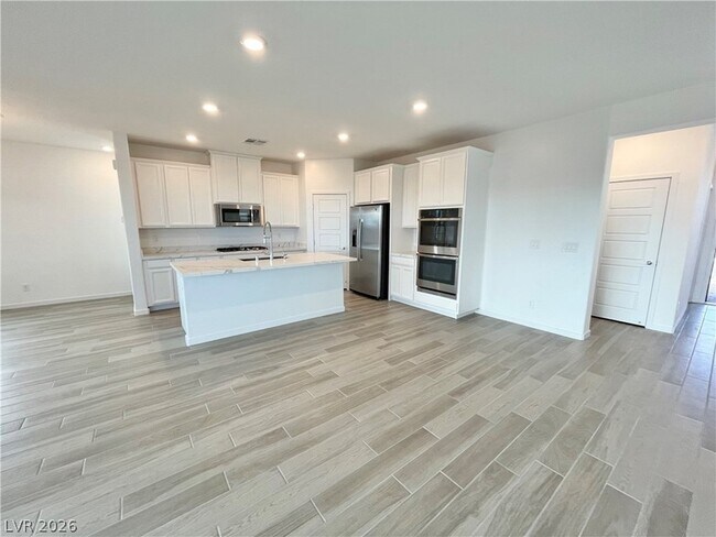 Building Photo - 12413 Harbor Isle Ave