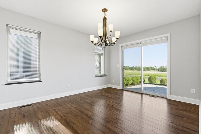 Building Photo - 3835 E Brookdale Terrace